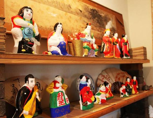 伝統工芸品「帖佐人形」の写真